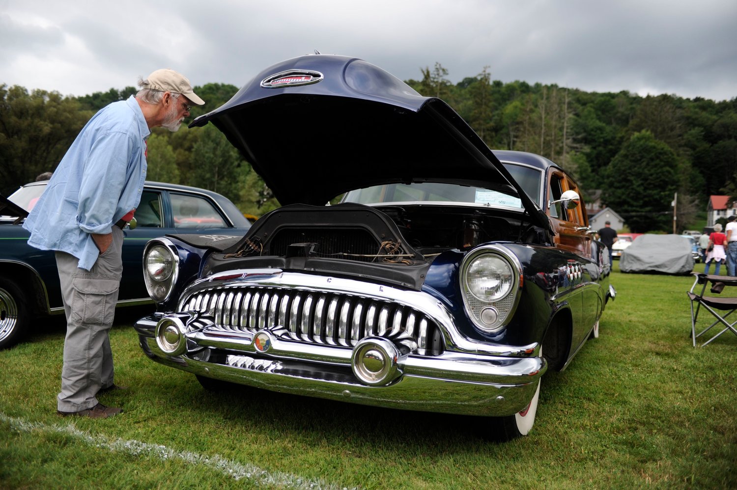 Wonderful woody. Linda and Gordon Well’s Buick Super Eight Estate Wagon, featured a straight 8-cylinder engine.